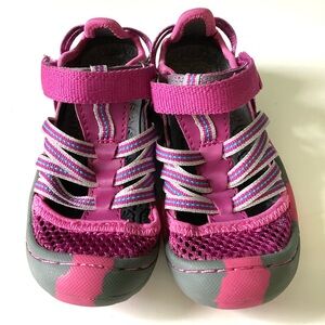 Jambu water shoes. Size 9